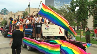 위니펙 도심에서 제25회 Winnipeg Pride parade 열려