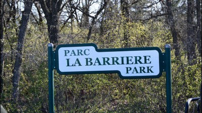 라 배리아 공원(La Barriere Park) 하이킹 - 위니펙 웨이버리 스트리트(Waverley St) 남쪽에 있는 라 살 강(La Salle River)을 따라 있는 공원