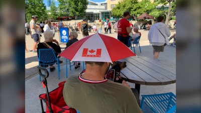 캐나다 날(Canada Day)을 위니펙 시민들이 기념