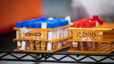 매니토바주 COVID-19 감염 환자들 수가 거의 두 배로 늘고 병원 입원이 증가해