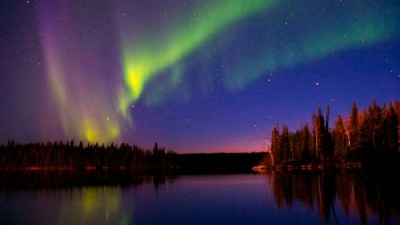 5월 하늘의 오로라(Aurora 또는 Northern lights - 북극광)