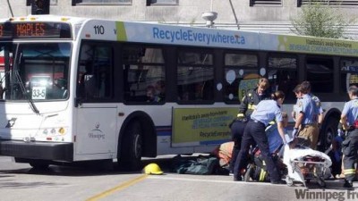 오늘 다운타운에서 시내버스에 노인이 치인 사고 발생