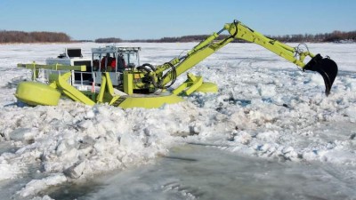 매니토바주정부 3번째 얼음분쇄기 구입 - 봄홍수 대비