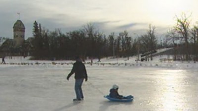 아시니보인공원내 오리연못의 스케이트장 재개장