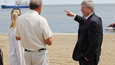 캐나다 연방정부 위니펙湖 청소하는데 1천8백만달러 투자 약속